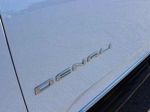 Used 2024 GMC Yukon XL Denali w/ Max Trailering Package image 3