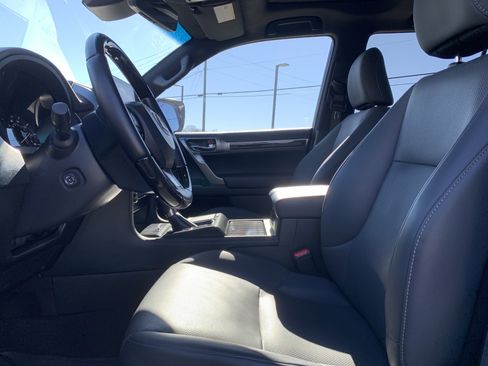 Used 2023 Lexus GX 460 Premium image 16
