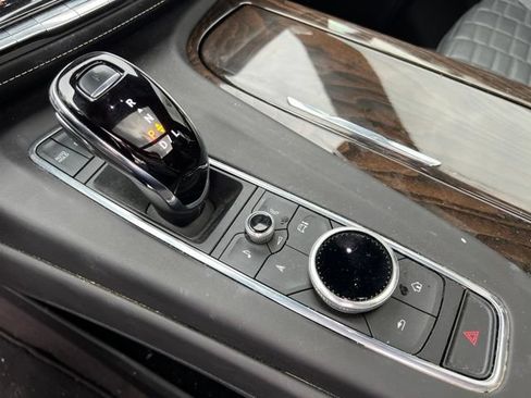 Used 2024 Cadillac Escalade ESV Sport Platinum AWD/4WD image 17