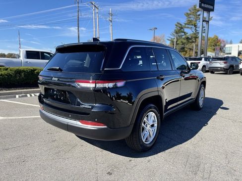 Used 2024 Jeep Grand Cherokee Laredo X image 7