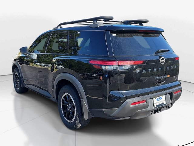 Used 2023 Nissan Pathfinder Rock Creek AWD/4WD image 5
