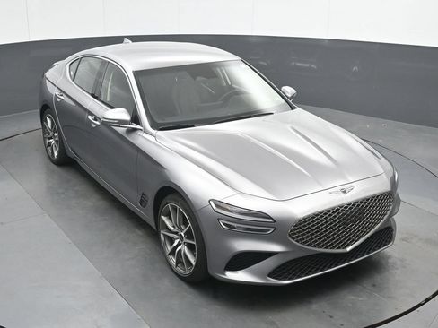 Used 2025 Genesis G70 2.5T AWD/4WD image 35