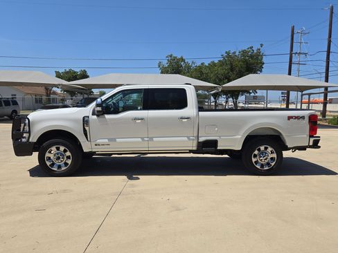Used 2025 Ford F350 Lariat w/ Lariat Ultimate Package AWD/4WD image 6