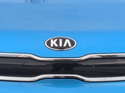 Used 2016 Kia Soul + w/ Designer's Package image 11