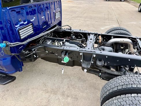 New 2026 Ford F550 4x4 Crew Cab image 16