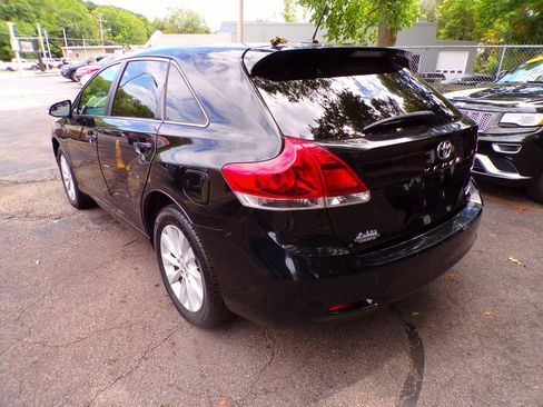 Used 2015 Toyota Venza LE AWD/4WD image 12