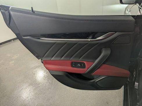 Used 2022 Maserati Ghibli Modena Q4 image 21
