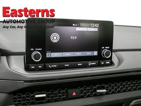 Used 2024 Honda Accord EX image 17