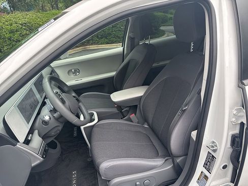 Used 2024 Hyundai Ioniq 5 SEL RWD image 12
