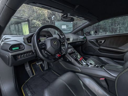 Used 2017 Lamborghini Huracan LP 610-4 image 31