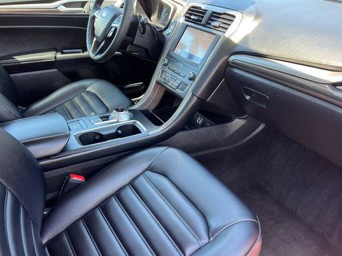 Certified 2020 Ford Fusion SEL FWD image 16