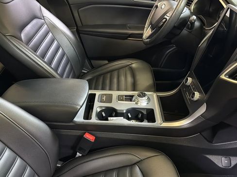 Used 2021 Ford Edge SEL w/ Convenience Package FWD image 19