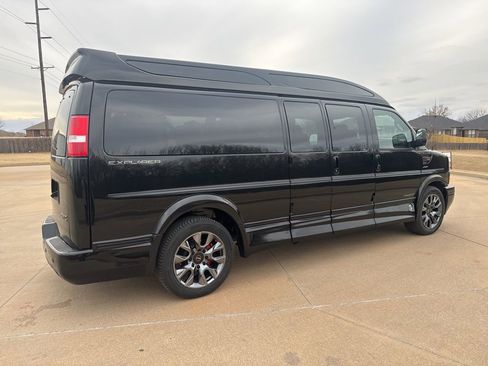 New 2025 GMC Savana 2500 Extended w/ Driver Convenience Package RWD image 7