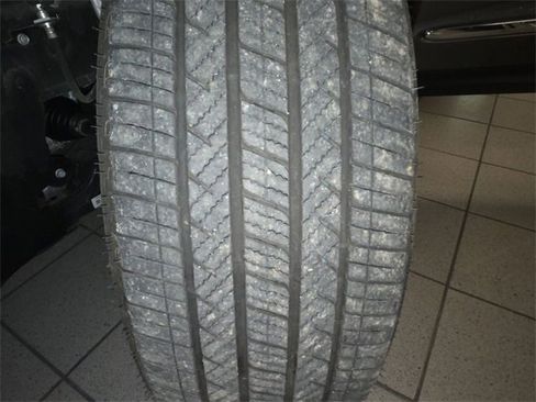 Certified 2025 Acura MDX FWD image 27