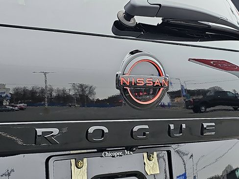 Certified 2025 Nissan Rogue SV w/ Rock Creek Premium Package image 30