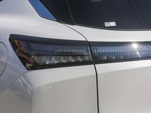New 2026 Nissan Murano SL AWD/4WD image 9