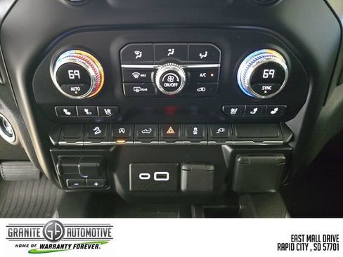 Used 2020 GMC Sierra 1500 AT4 w/ AT4 Preferred Package AWD/4WD image 18