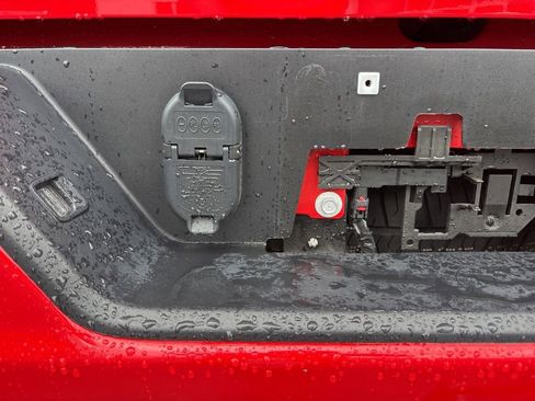 Used 2024 GMC Sierra 1500 Elevation AWD/4WD image 18