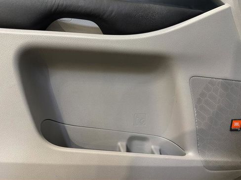 Used 2016 Toyota Highlander Limited image 21