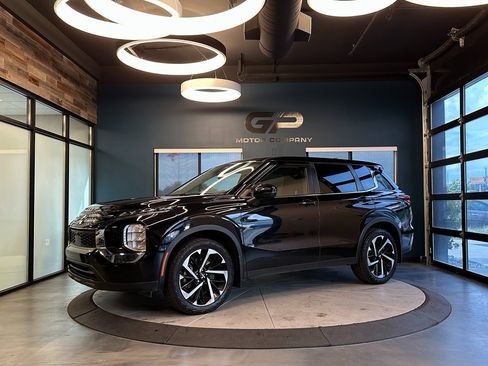 Used 2022 Mitsubishi Outlander ES image 7