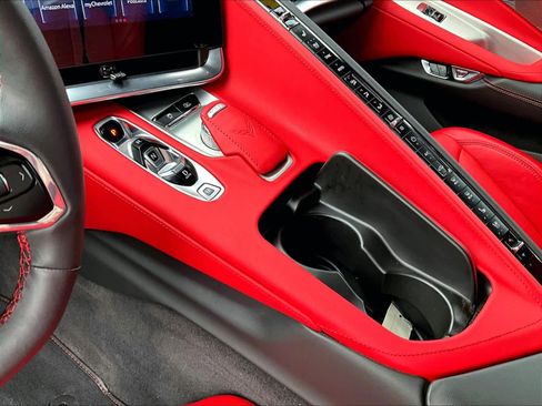 Used 2024 Chevrolet Corvette Z06 image 18