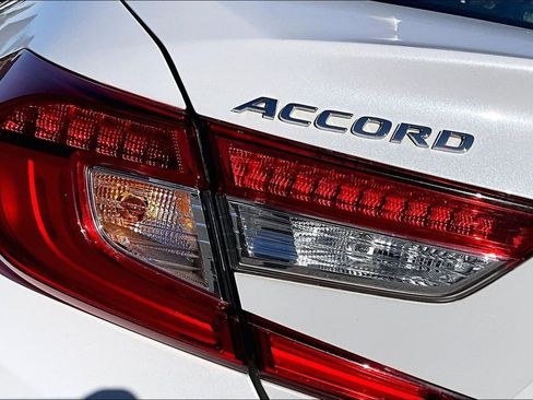 Used 2019 Honda Accord LX image 23