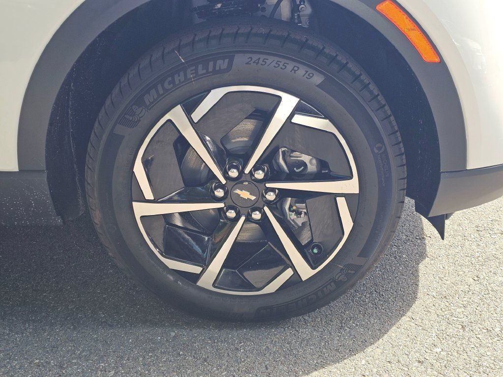 New 2026 Chevrolet Equinox EV LT FWD image 8