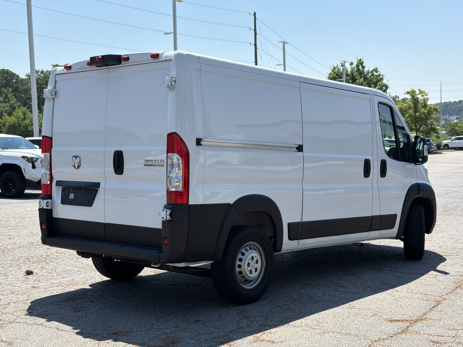 Used 2025 RAM ProMaster 2500 w/ Convenience Group FWD image 22