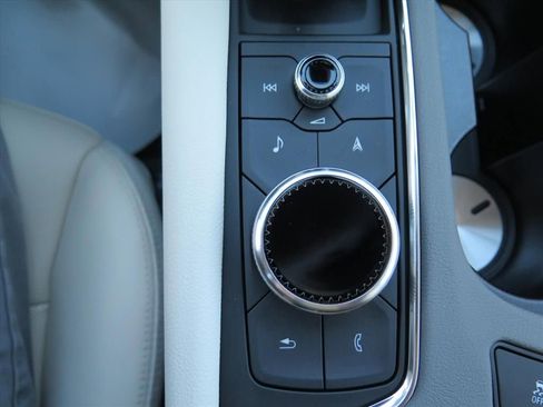 New 2026 Cadillac XT5 Premium Luxury w/ Driver Assist Package image 17