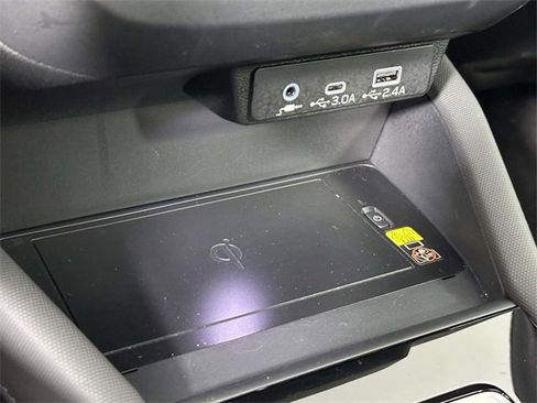 Used 2025 Subaru Forester Premium image 28