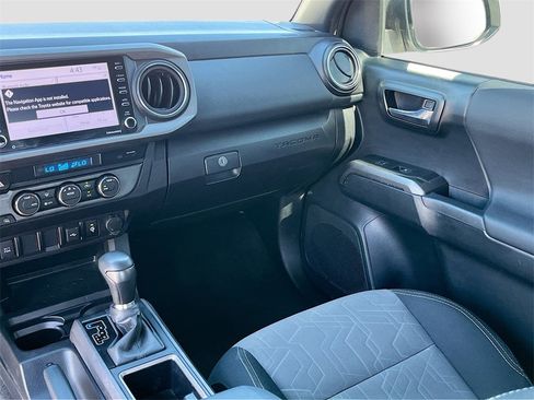 Used 2023 Toyota Tacoma TRD Off-Road image 21