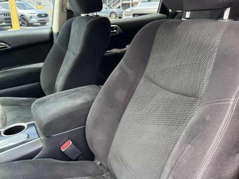 Used 2015 Nissan Pathfinder SV FWD image 28