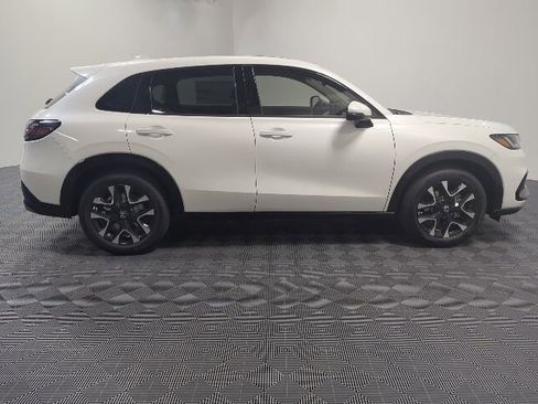 New 2026 Honda HR-V EX-L image 6