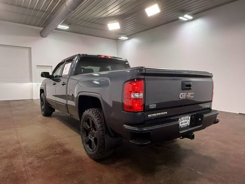 Used 2018 GMC Sierra 1500 SLE image 38