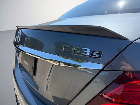 Used 2018 Mercedes-Benz E 63 AMG S image 45