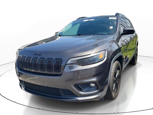 Used 2020 Jeep Cherokee Altitude image 3