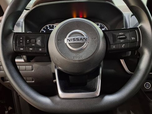 Used 2021 Nissan Rogue S AWD/4WD image 11