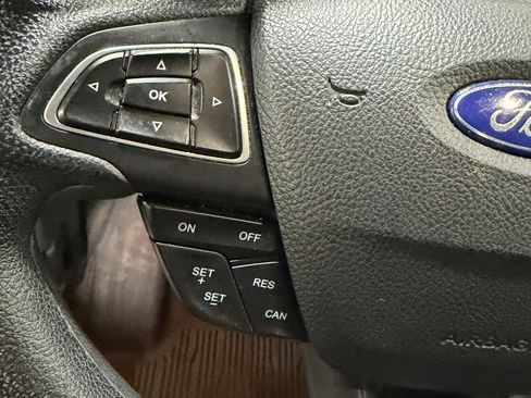 Used 2019 Ford Escape SE AWD/4WD image 22