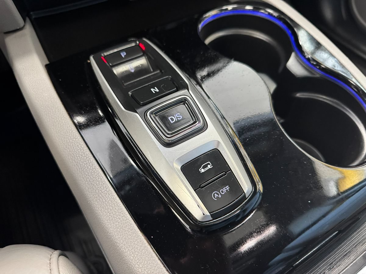Used 2017 Honda Pilot Touring image 34