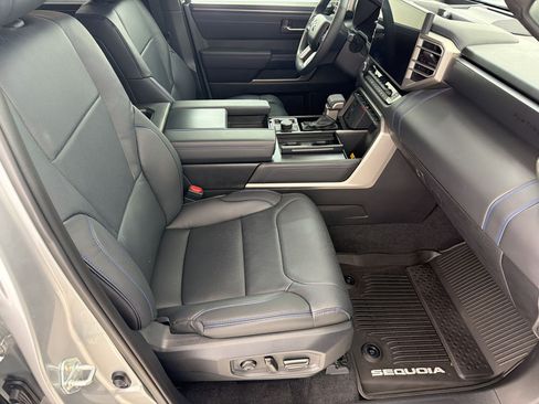 Used 2026 Toyota Sequoia Platinum AWD/4WD image 22