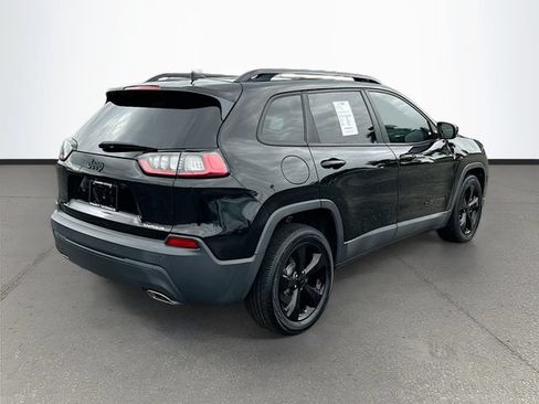 Used 2019 Jeep Cherokee Latitude Plus FWD image 25