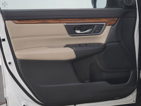 Used 2017 Honda CR-V Touring image 20