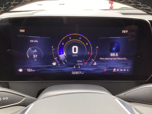 Used 2025 Chevrolet Traverse LT image 25