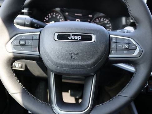 New 2026 Jeep Compass Limited image 19