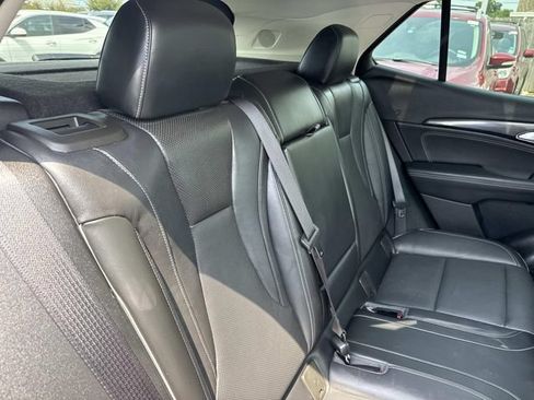 Used 2021 Buick Envision Essence w/ Technology Package I FWD image 12