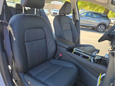 New 2025 Nissan Altima 2.5 SR w/ SR Premium Package image 10