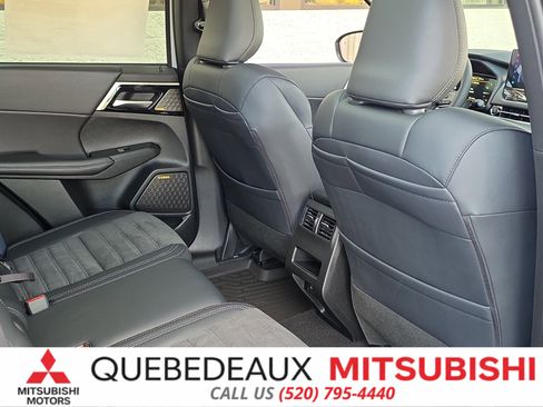 New 2026 Mitsubishi Outlander SE FWD image 30