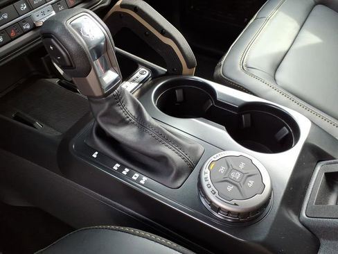 New 2026 Ford Bronco Badlands AWD/4WD image 19