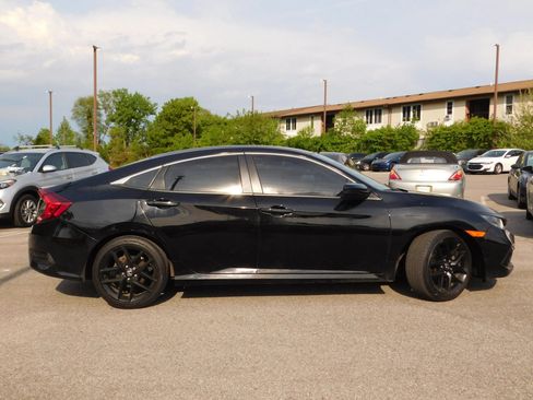 Used 2021 Honda Civic Sport image 4