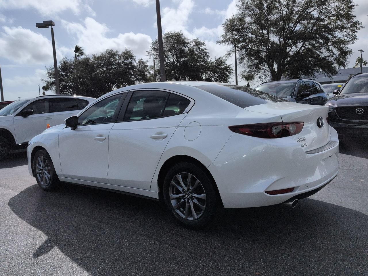 Used 2024 MAZDA MAZDA3 s FWD image 6